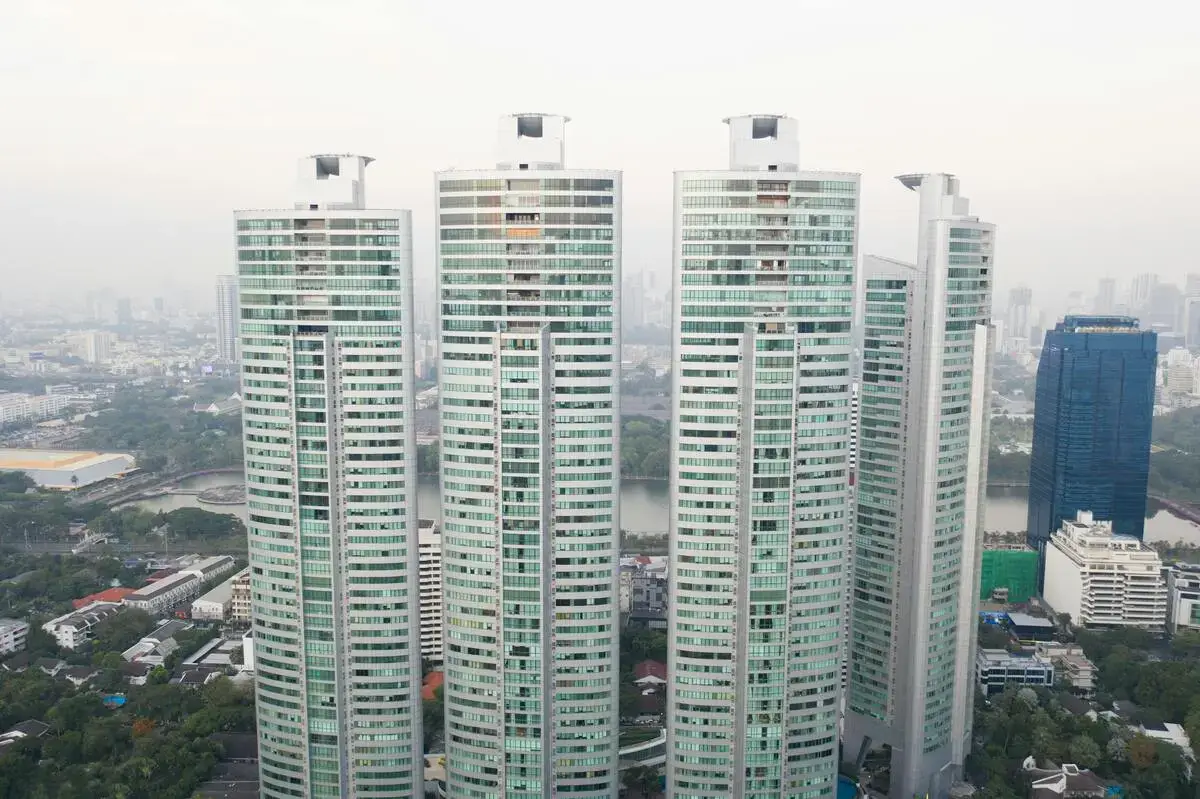 Modern skyscraper representing real estate finance and capital markets